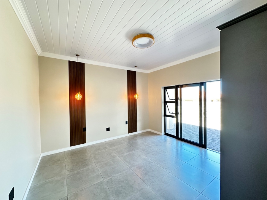 3 Bedroom Property for Sale in Monte Christo Western Cape